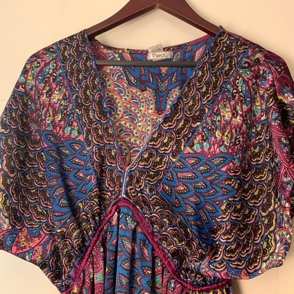 Peacock design Mini dress - Picture 2 of 3